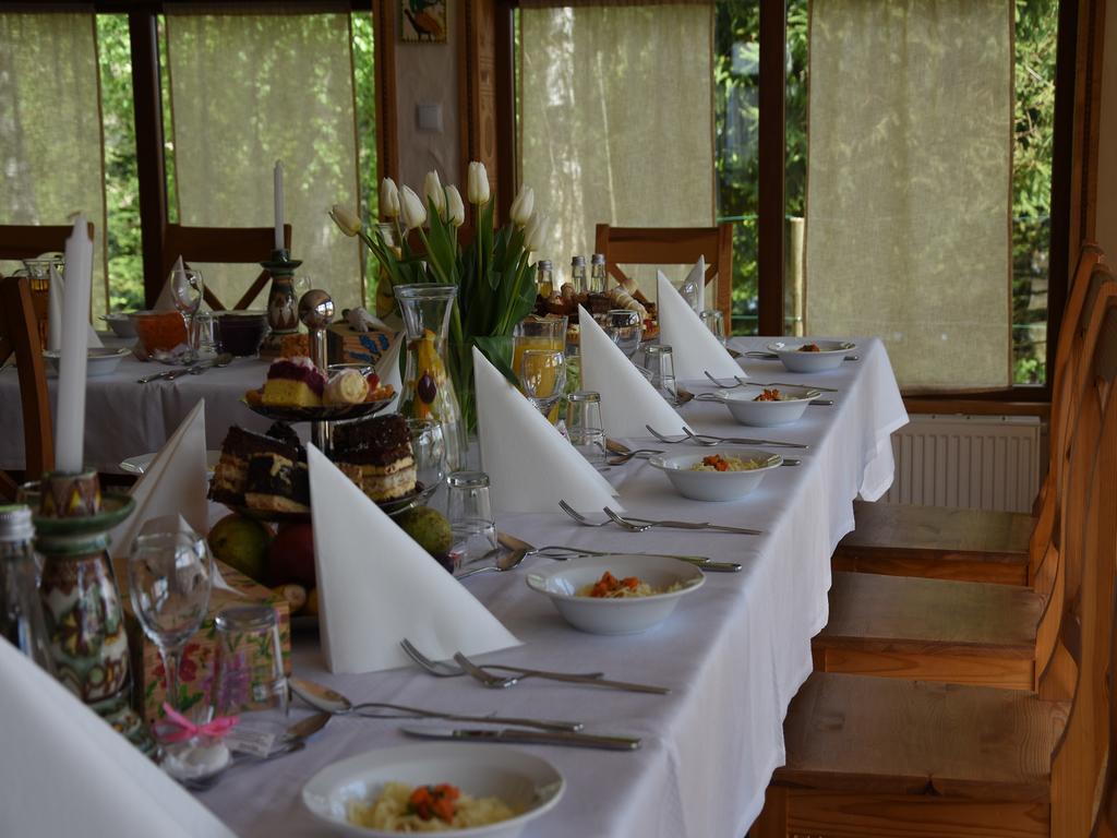 Huculska Restauracja I Noclegi อุสชิกีดอลเน ภายนอก รูปภาพ